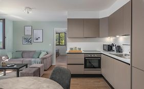 Just Renovated Stylish 2 Bedrooms Apartment Only A Few Steps From The Beach!
