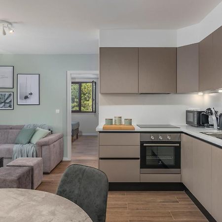 Just Renovated Stylish 2 Bedrooms Apartment Only A Few Steps From The Beach! Novigrad Istria Kültér fotó