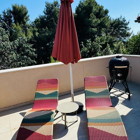 Just Renovated Stylish 2 Bedrooms Apartment Only A Few Steps From The Beach! Novigrad Istria Kültér fotó