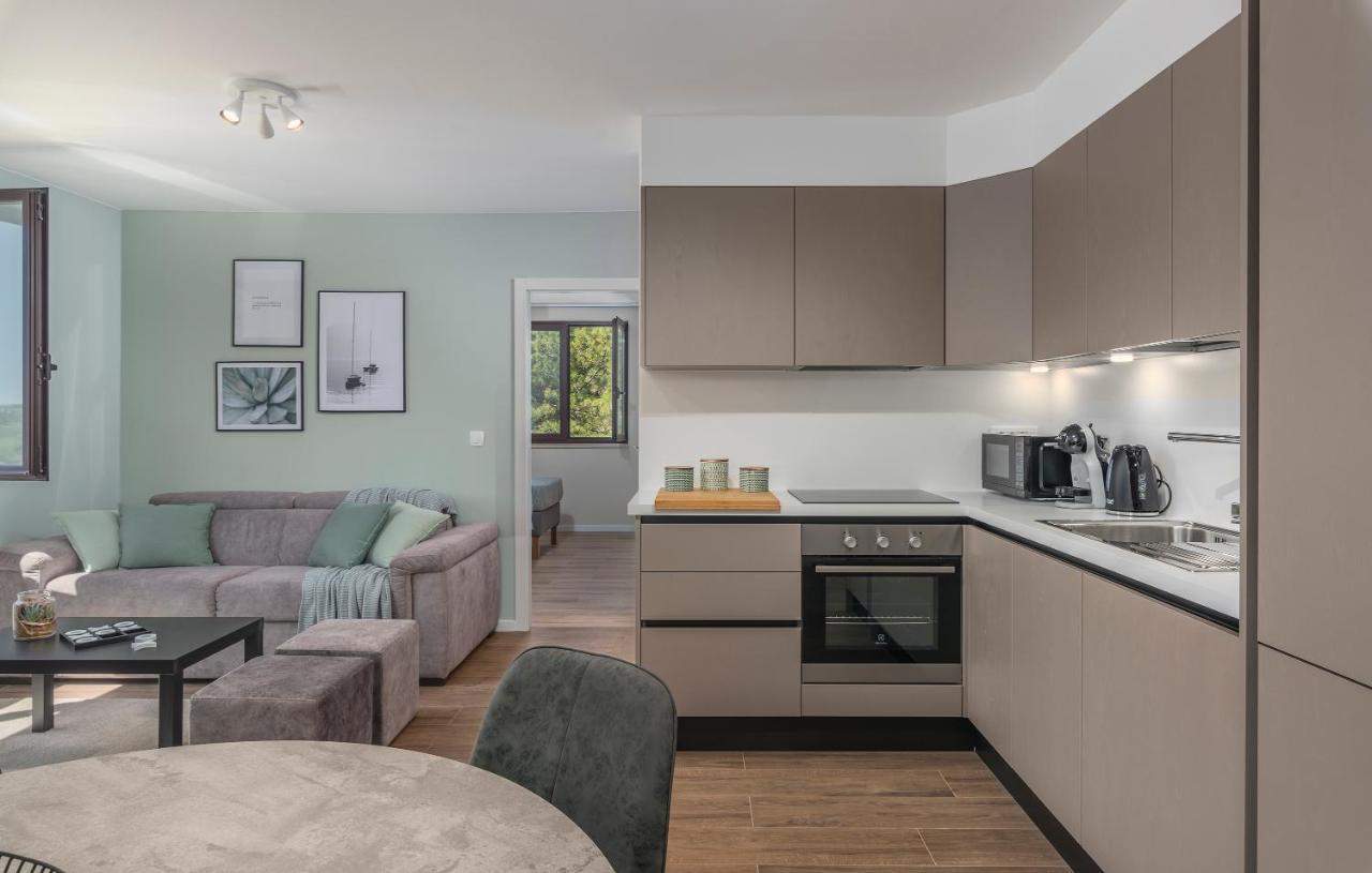 Just Renovated Stylish 2 Bedrooms Apartment Only A Few Steps From The Beach! Novigrad Istria Kültér fotó