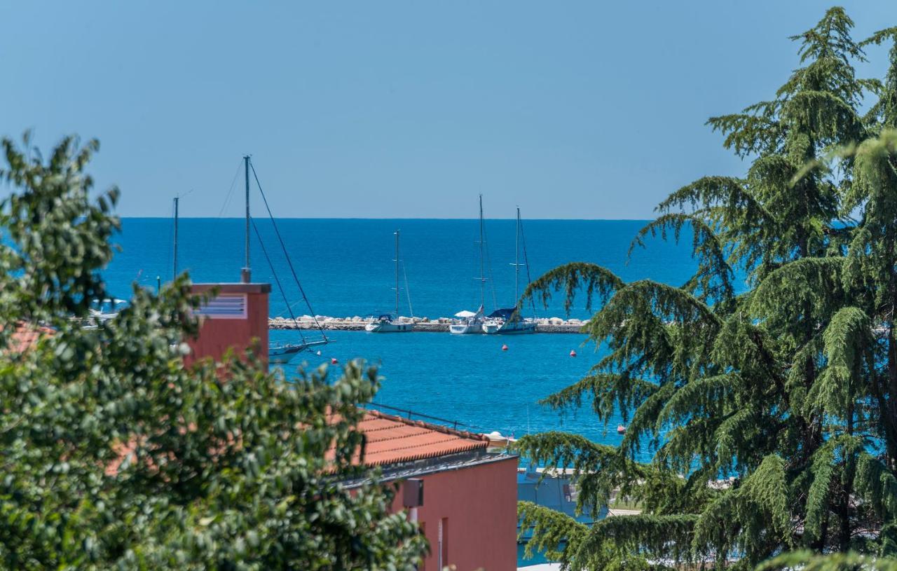 Just Renovated Stylish 2 Bedrooms Apartment Only A Few Steps From The Beach! Novigrad Istria Kültér fotó